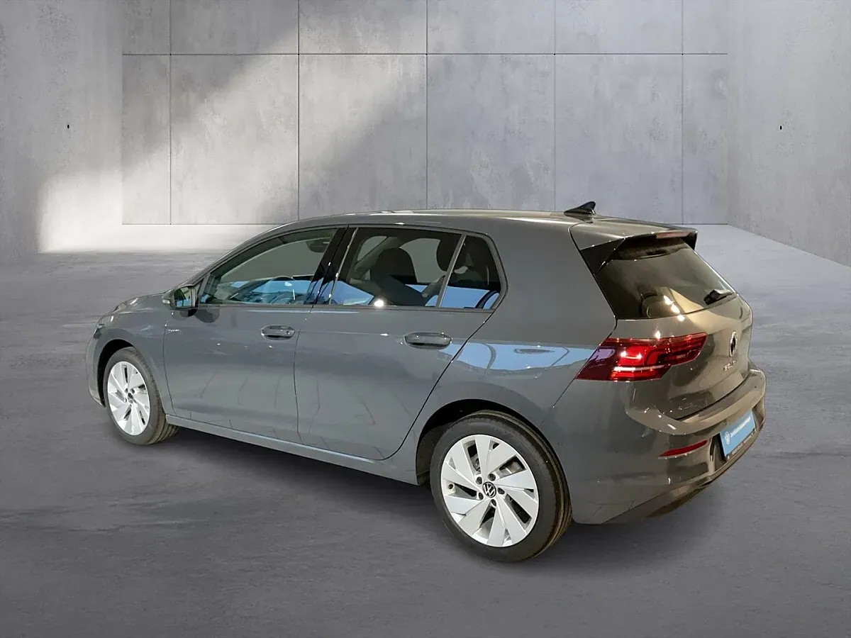 Volkswagen Golf 2026 photo 3