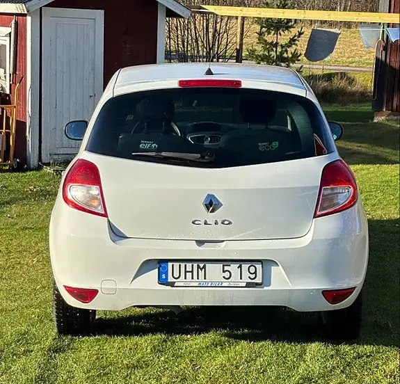 Renault Clio 2011 photo 3