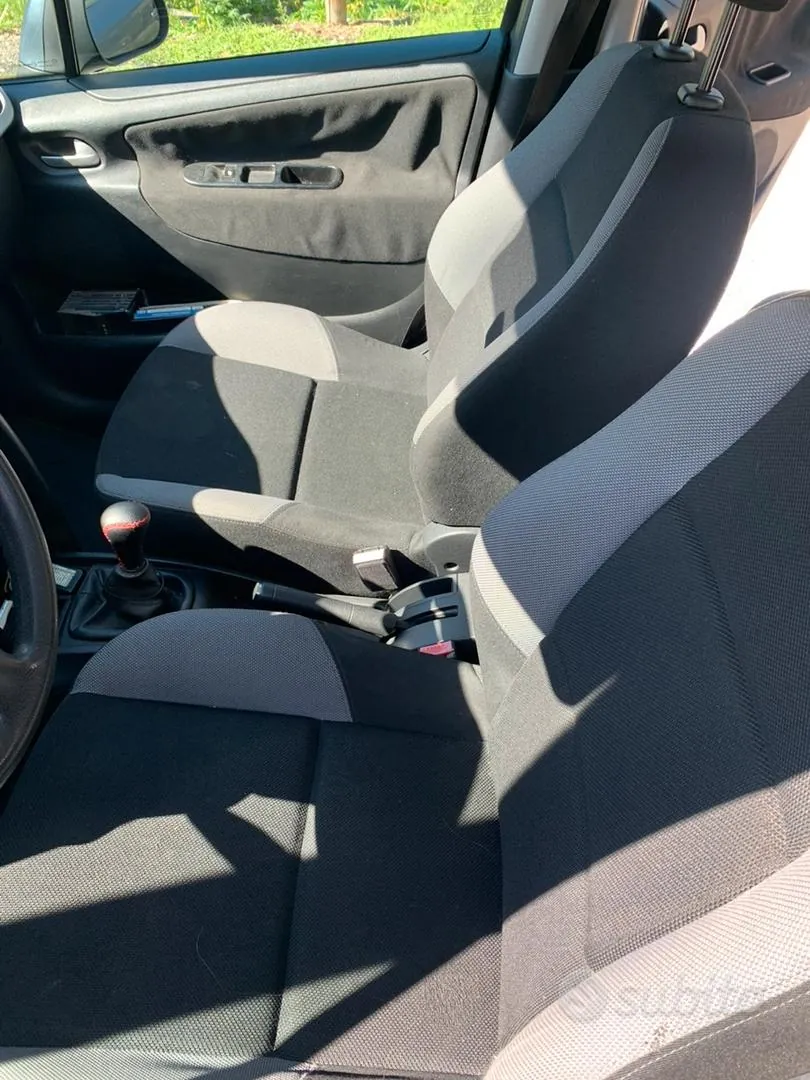 Peugeot 207 2007 photo 4