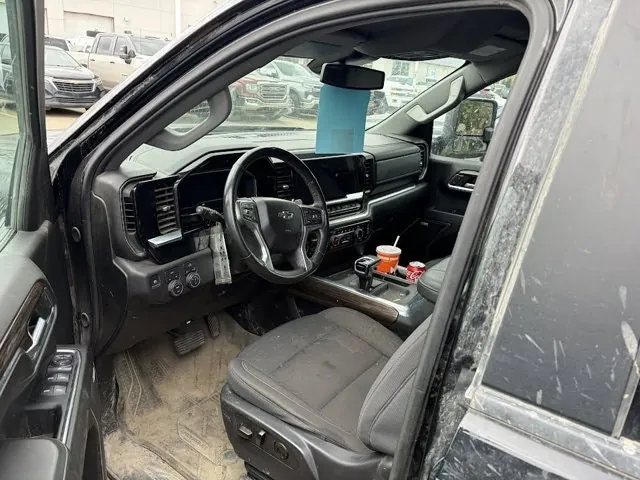 Chevrolet Silverado 1500 2024 photo 3
