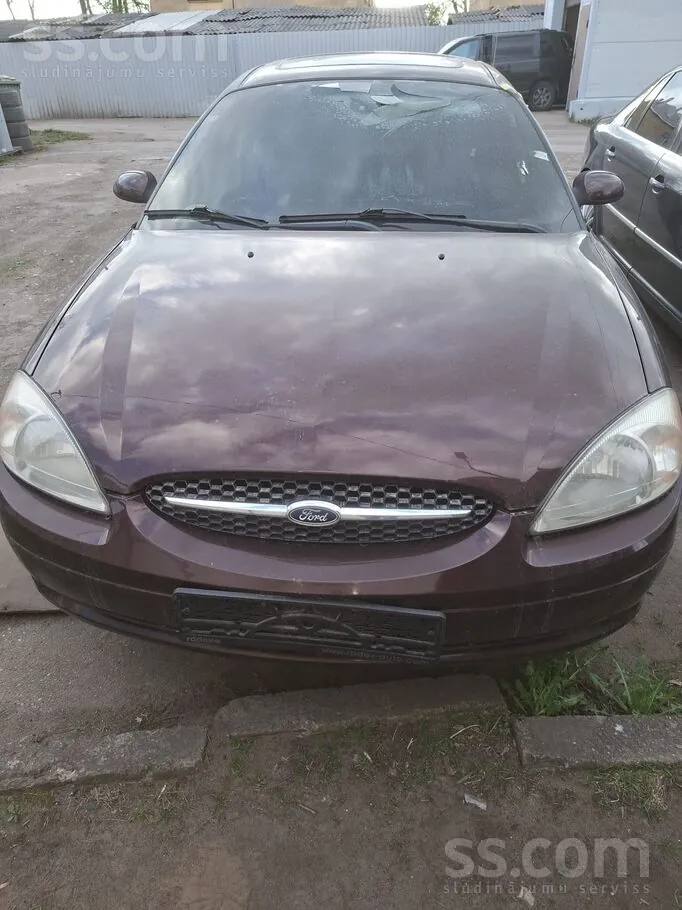Ford Taurus 2000 photo 5