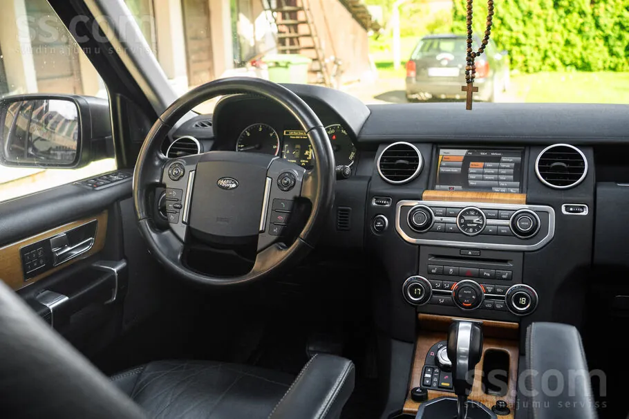 Land Rover Discovery 4 2010 photo 5