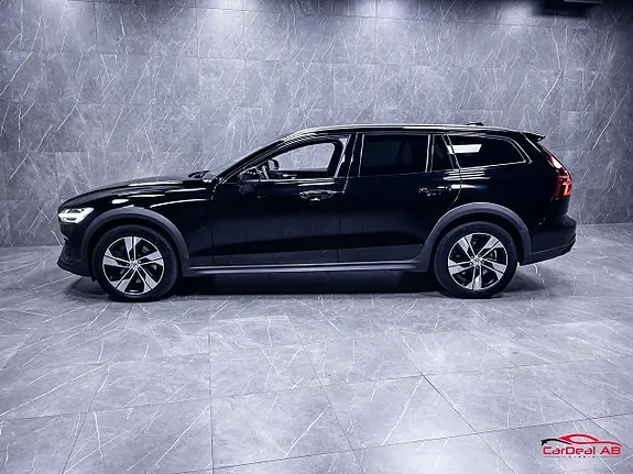Volvo V60 Cross Country 2022 photo 4