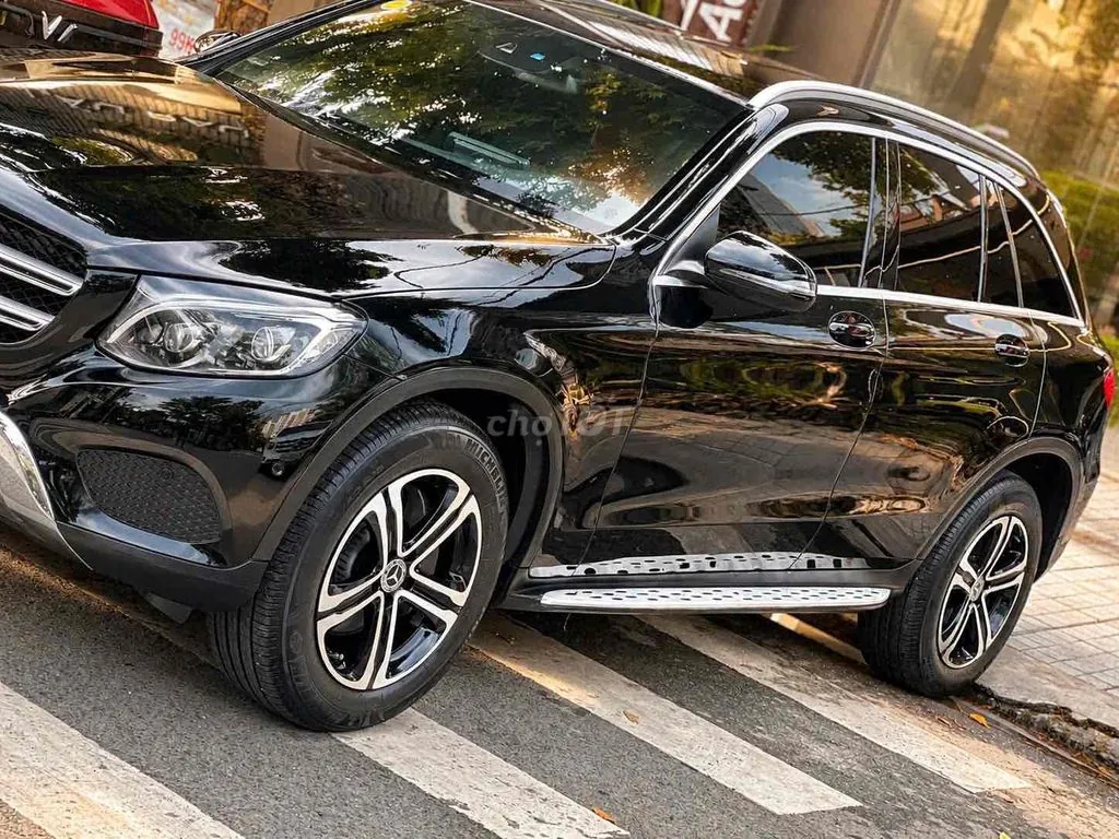 Mercedes-Benz C-Class 2018 photo 5