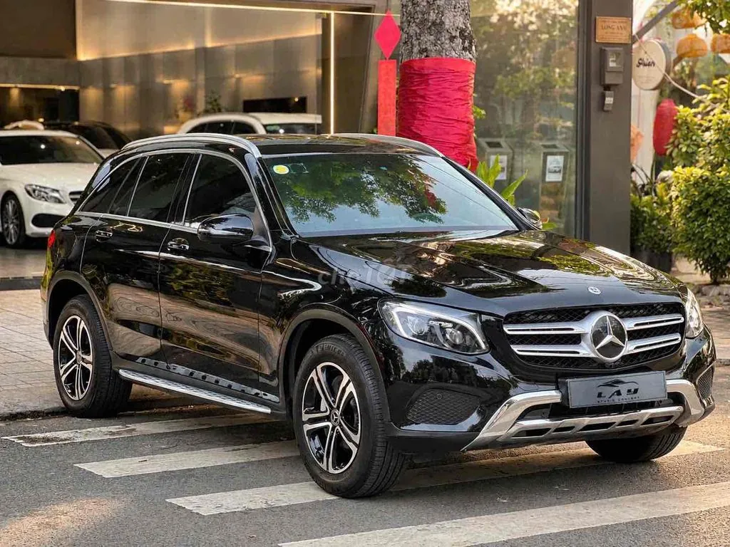 Mercedes-Benz C-Class 2018 photo 3
