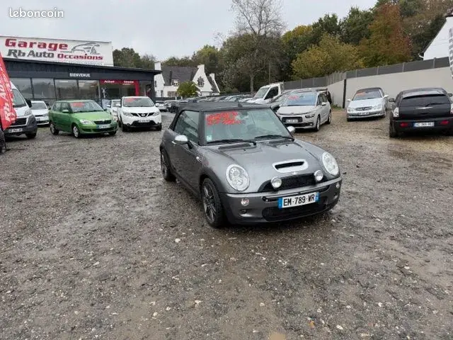 Mini Cooper S Cabriolet 2010 photo 3
