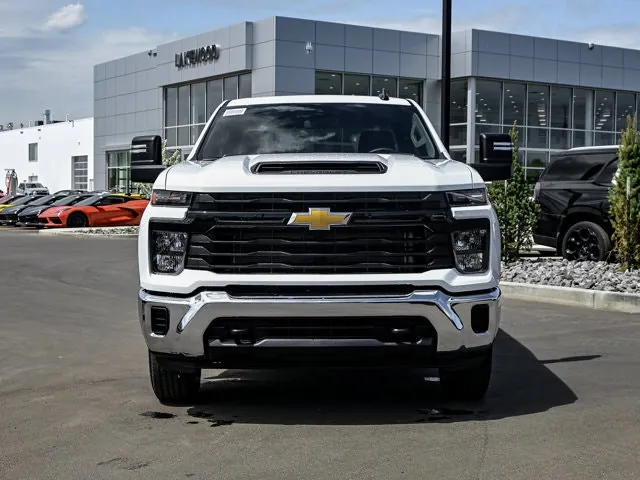 Chevrolet Silverado 2500Hd 2026 photo 3