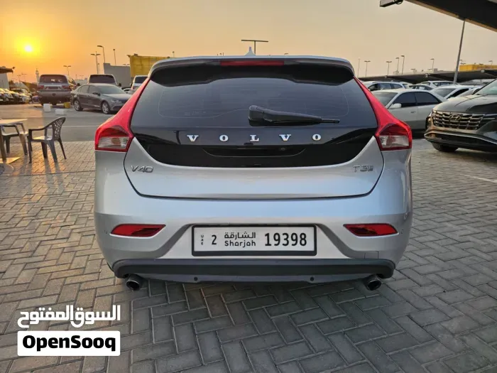 Volvo V40 2019 photo 4