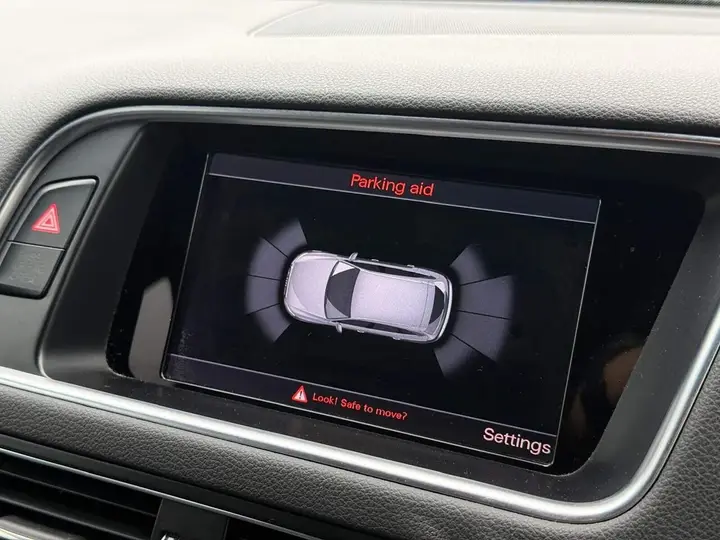 Audi Q5 2015 photo 4