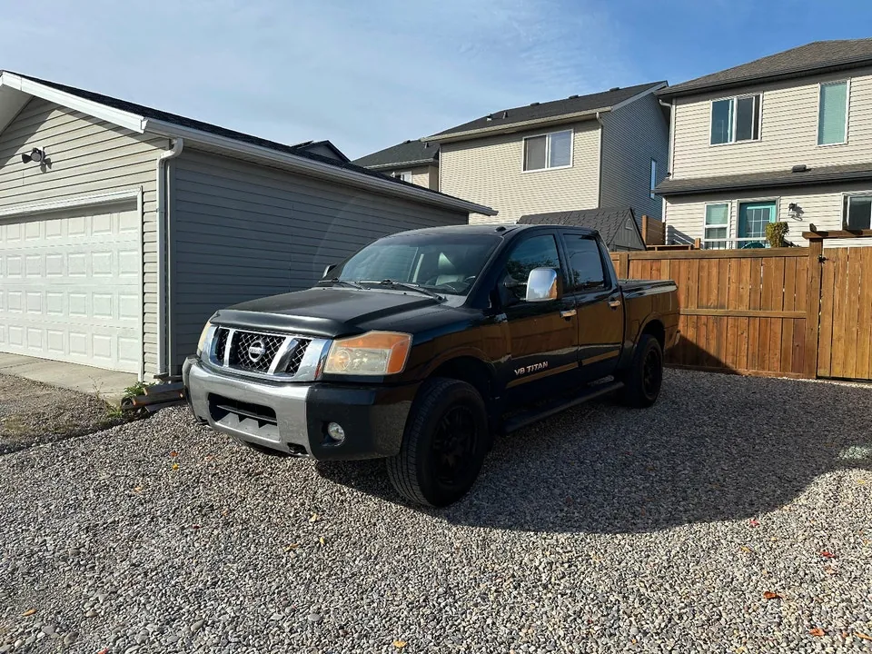 Nissan Titan 2009 photo 3