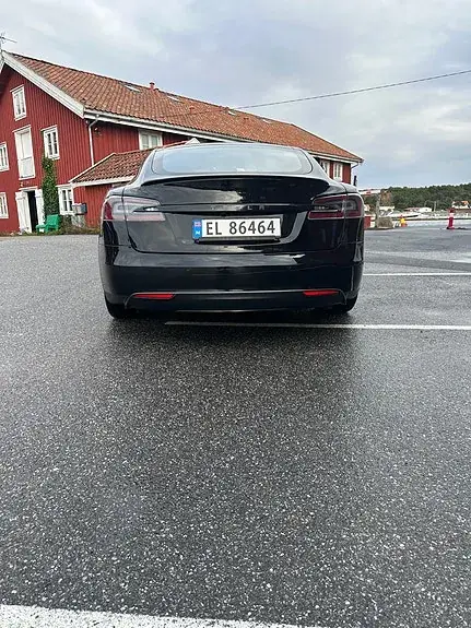 Tesla Model S 2016 photo 4