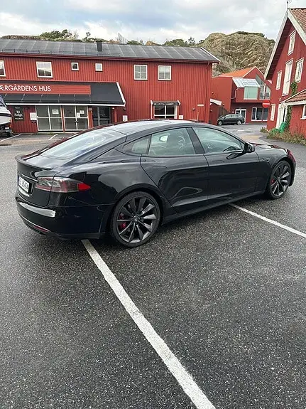 Tesla Model S 2016 photo 5