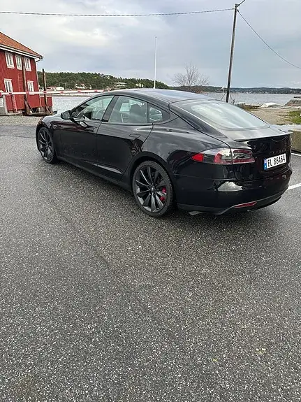 Tesla Model S 2016 photo 3