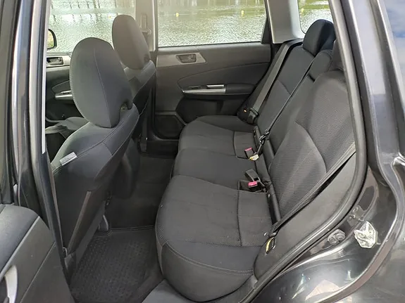 Subaru Forester 2011 photo 4