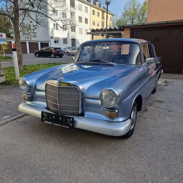 Mercedes-Benz Sonstige