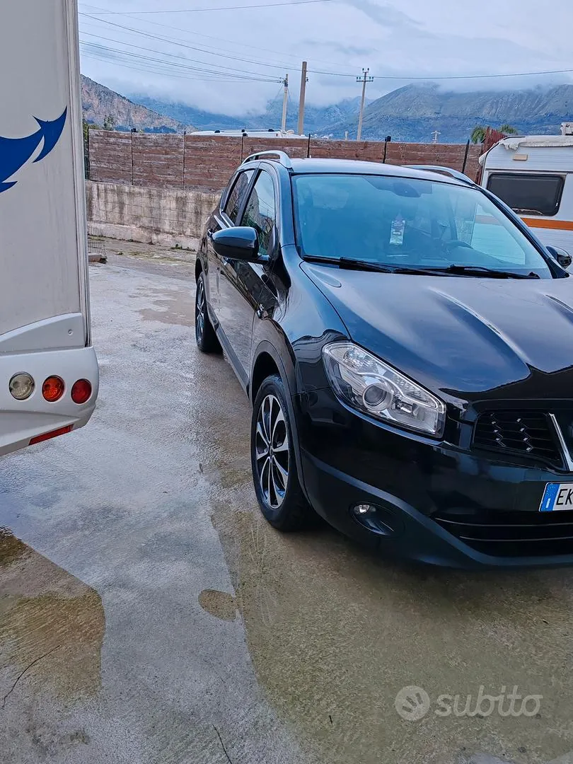 Nissan Qashqai 2011 photo 2