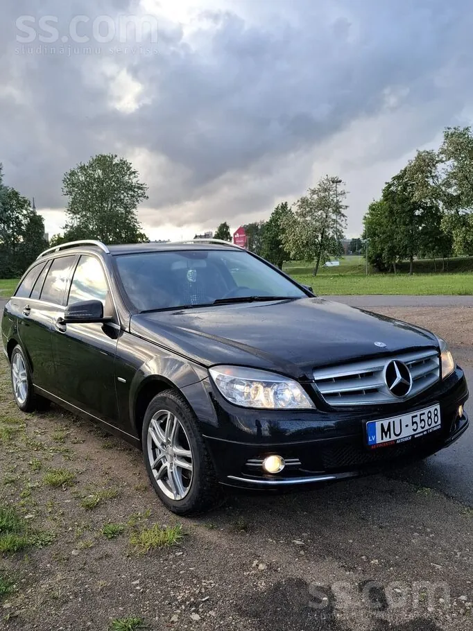Mercedes-Benz C200