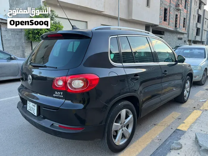 Volkswagen Tiguan 2011 photo 2
