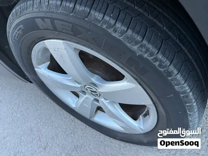 Volkswagen Tiguan 2011 photo 4