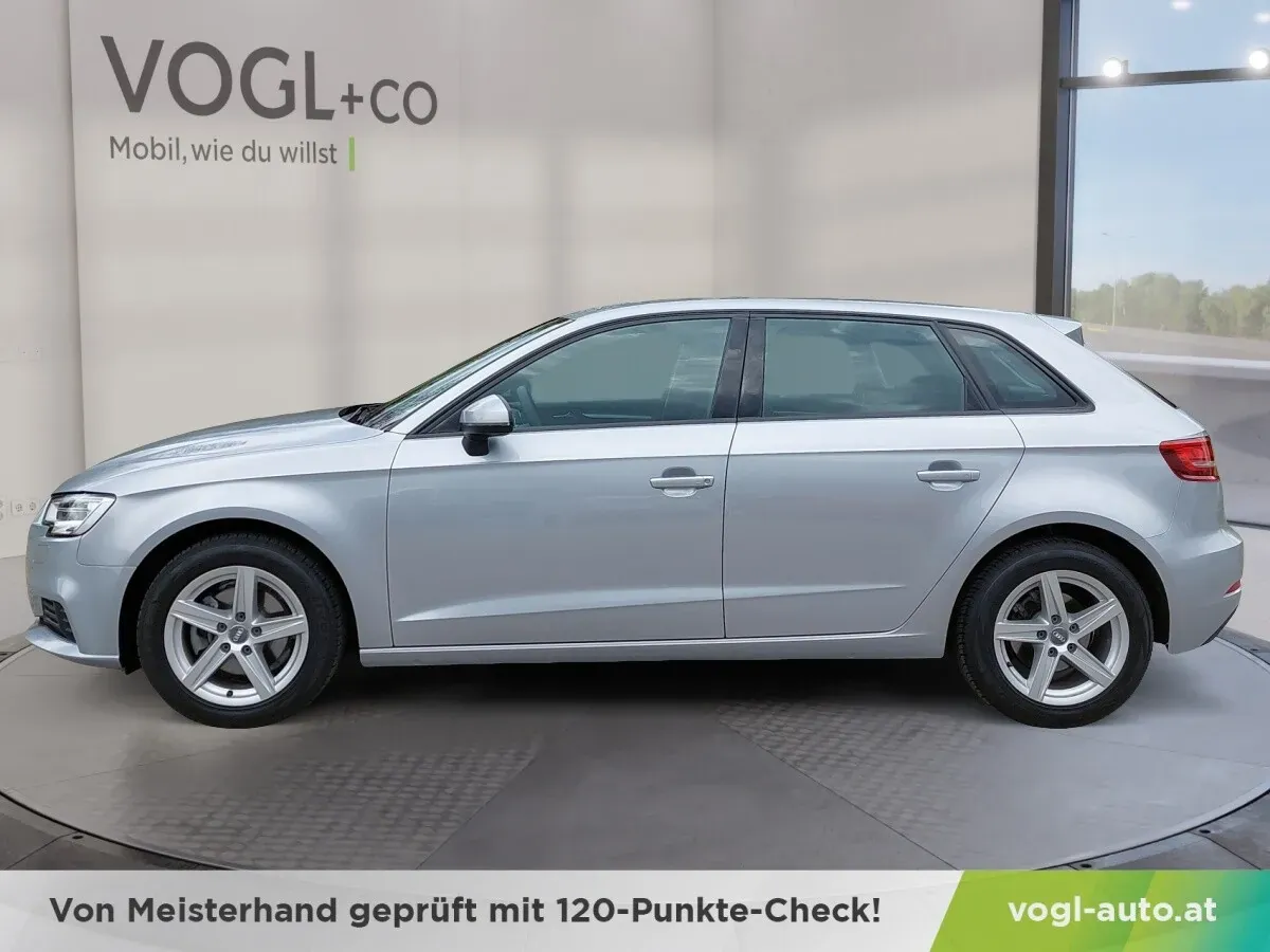 Audi A3 2019 photo 2