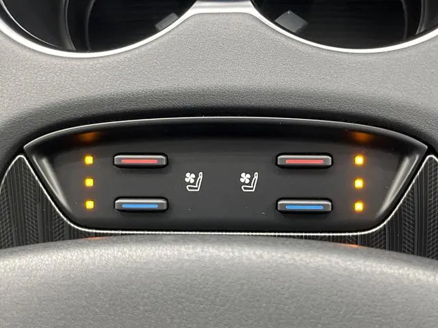 Toyota Hilux Hybrid Z 2024 photo 4