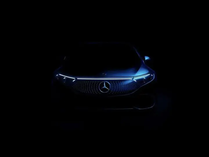 Mercedes-Benz Eqb