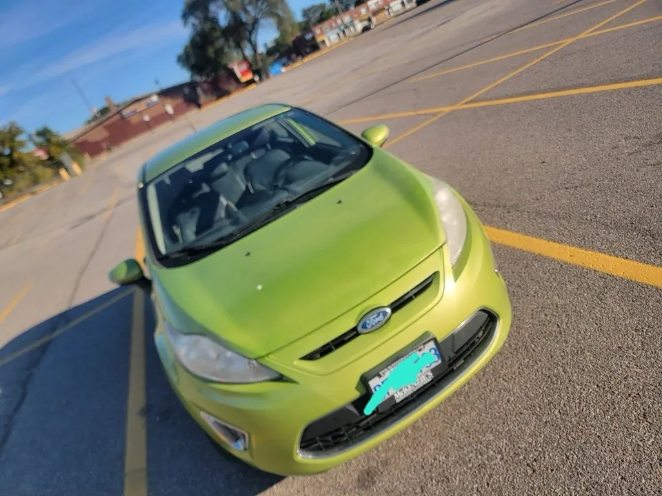 Ford Fiesta 2011 photo 4