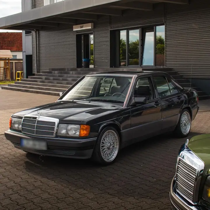 Mercedes-Benz 190E