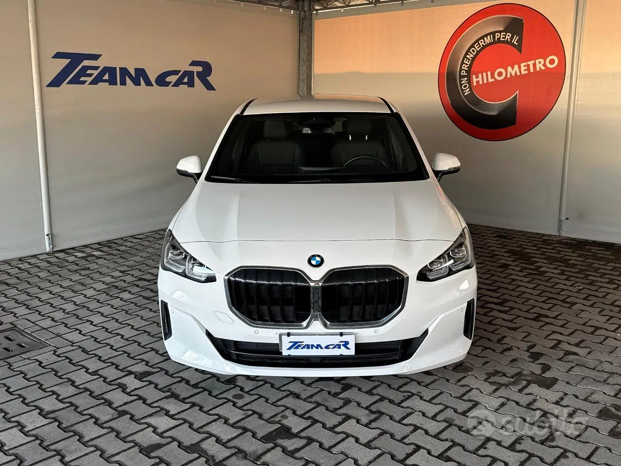 BMW 218D Active Tourer 2023 photo 2