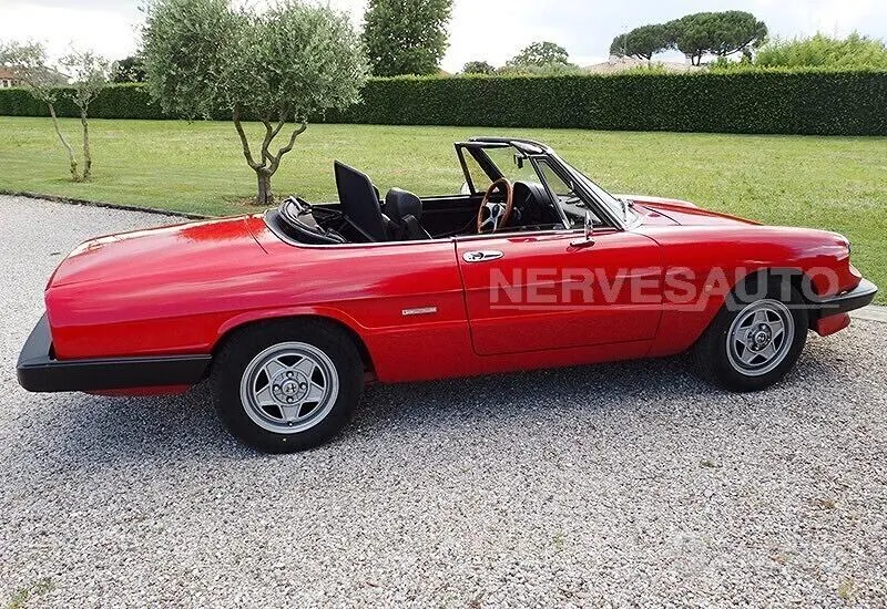 Alfa Romeo Spider 1989 photo 2