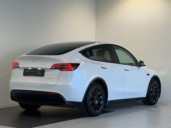 Tesla Model Y 2022 photo 5