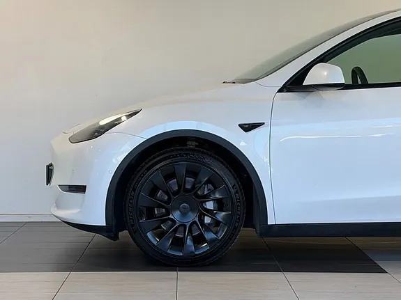 Tesla Model Y 2022 photo 3