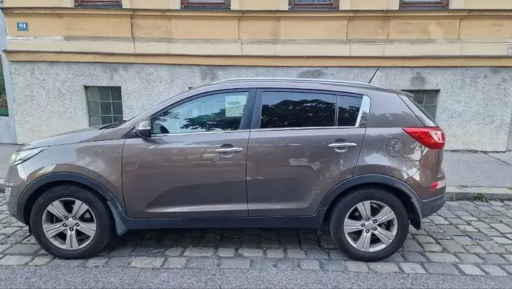 Kia Sportage 2012 photo 2