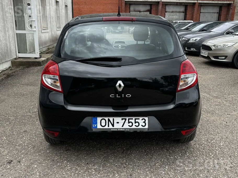 Renault Clio 2012 photo 5