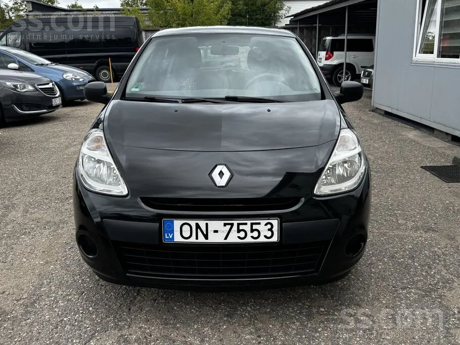 Renault Clio 2012 photo 2