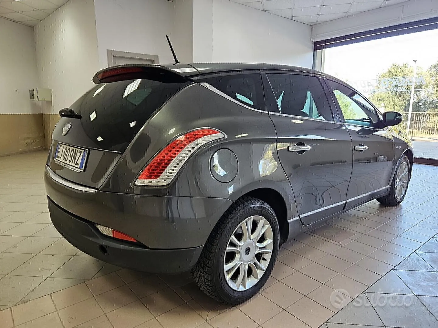 Lancia Delta 2011 photo 4