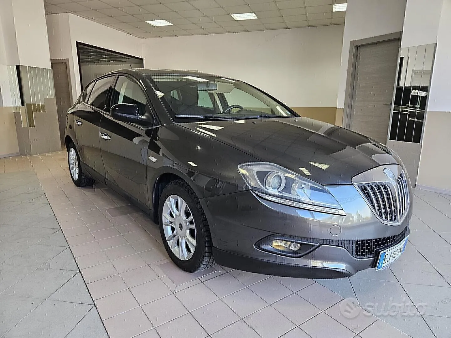Lancia Delta 2011 photo 2