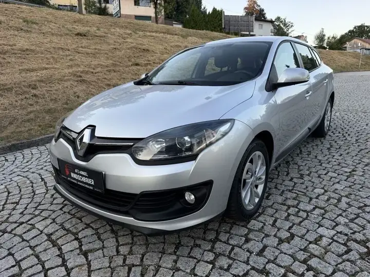 Renault Megane 2015 photo 2