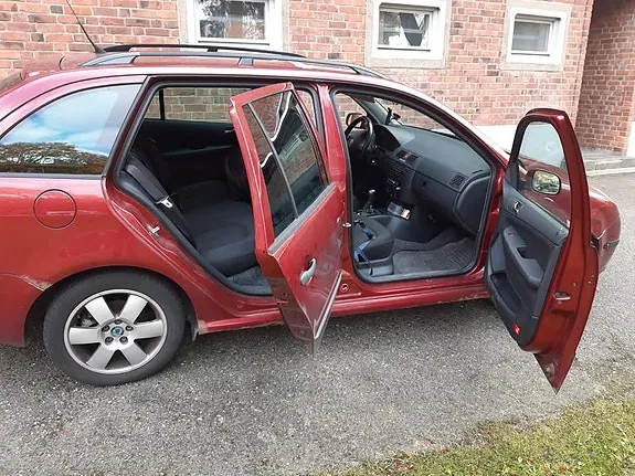 Skoda Fabia 2006 photo 4
