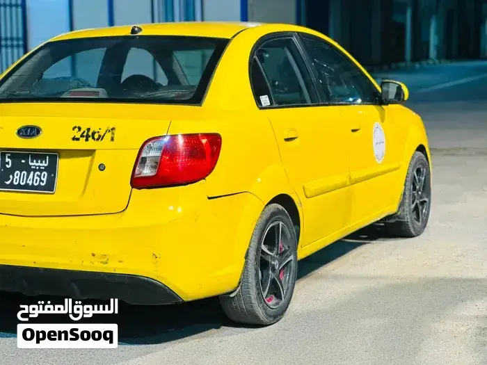 Kia Rio 2010 photo 2