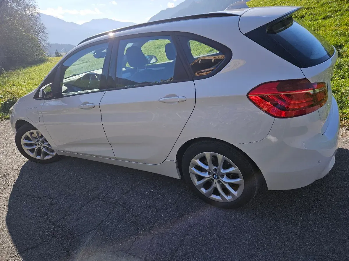 BMW 2 Series 2019 photo 3