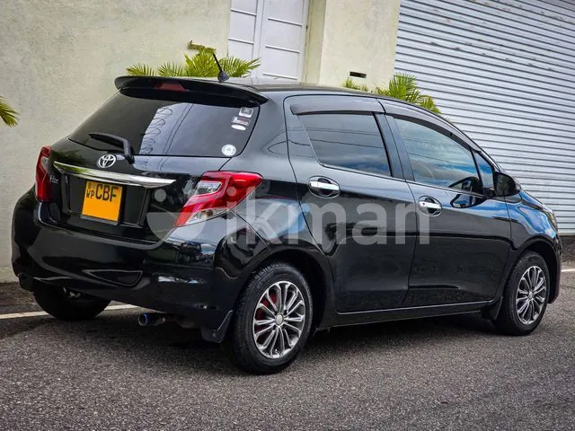 Toyota Vitz 2016 photo 4