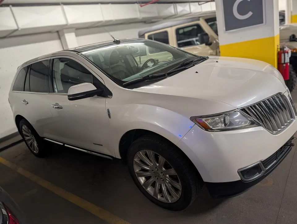 Lincoln Mkx 2013 photo 2