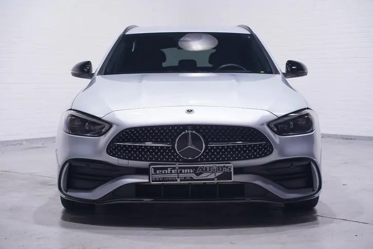 Mercedes-Benz C-Class 2022 photo 2