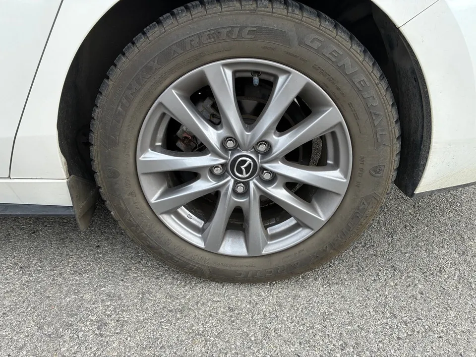 Mazda 3 2021 photo 3