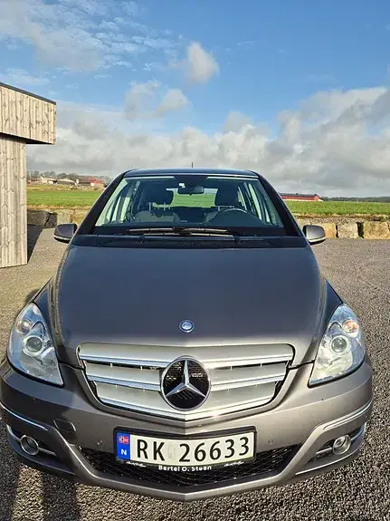 Mercedes-Benz B 180 D