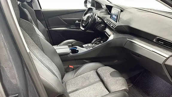 Peugeot 3008 2020 photo 3