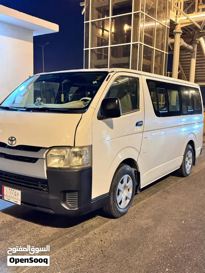 Toyota Hiace 2014 photo 3