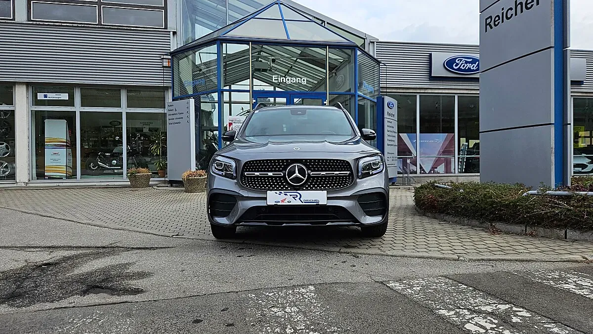 Mercedes-Benz Glb 2023 photo 2