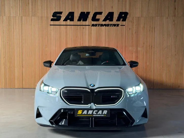 BMW 5Series 2025 photo 2
